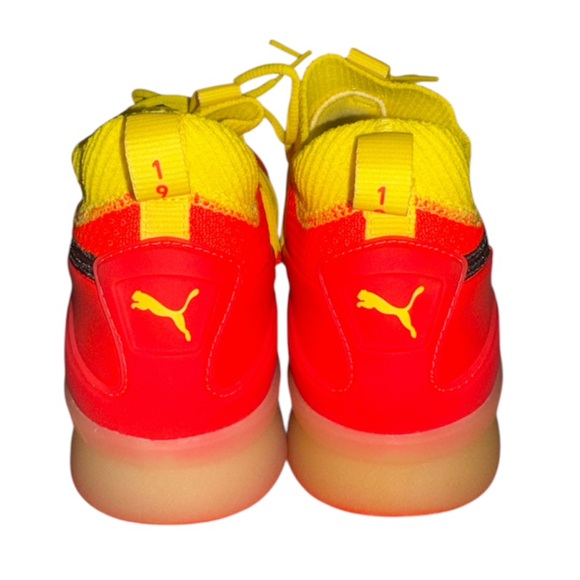 PUMA Clyde Court Disrupt‎ Mens size 8